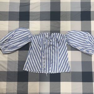 A cute Medium size top